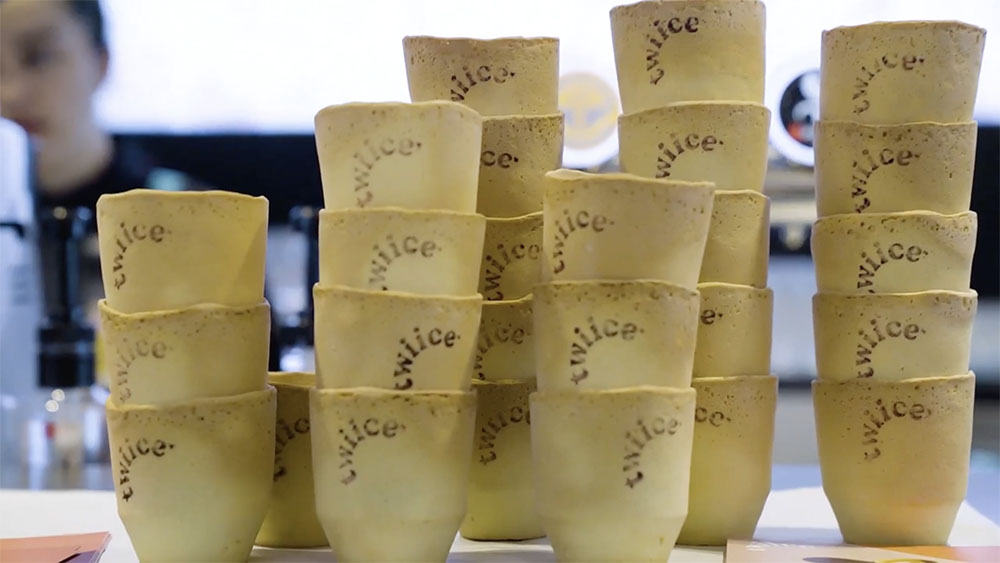 air-new-zealand-edible-coffee-cups-2