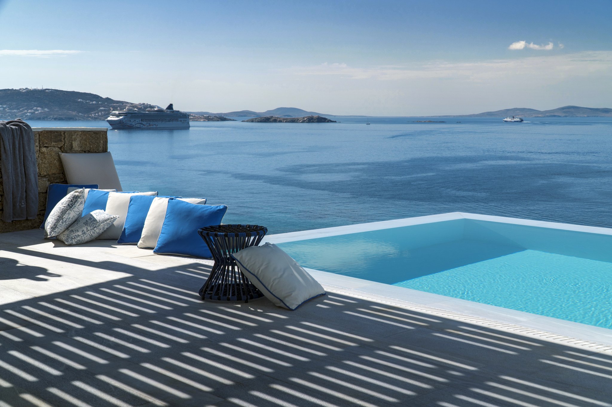 mykonos-riviera-hotel.jpg
